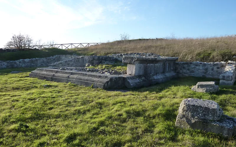 santuario rovine tempio italico